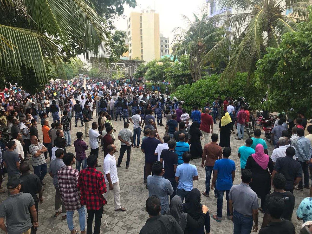 Anti-government protest all over Maldives. demanding immediate step down вictator, respect supreme court 1st February ruling