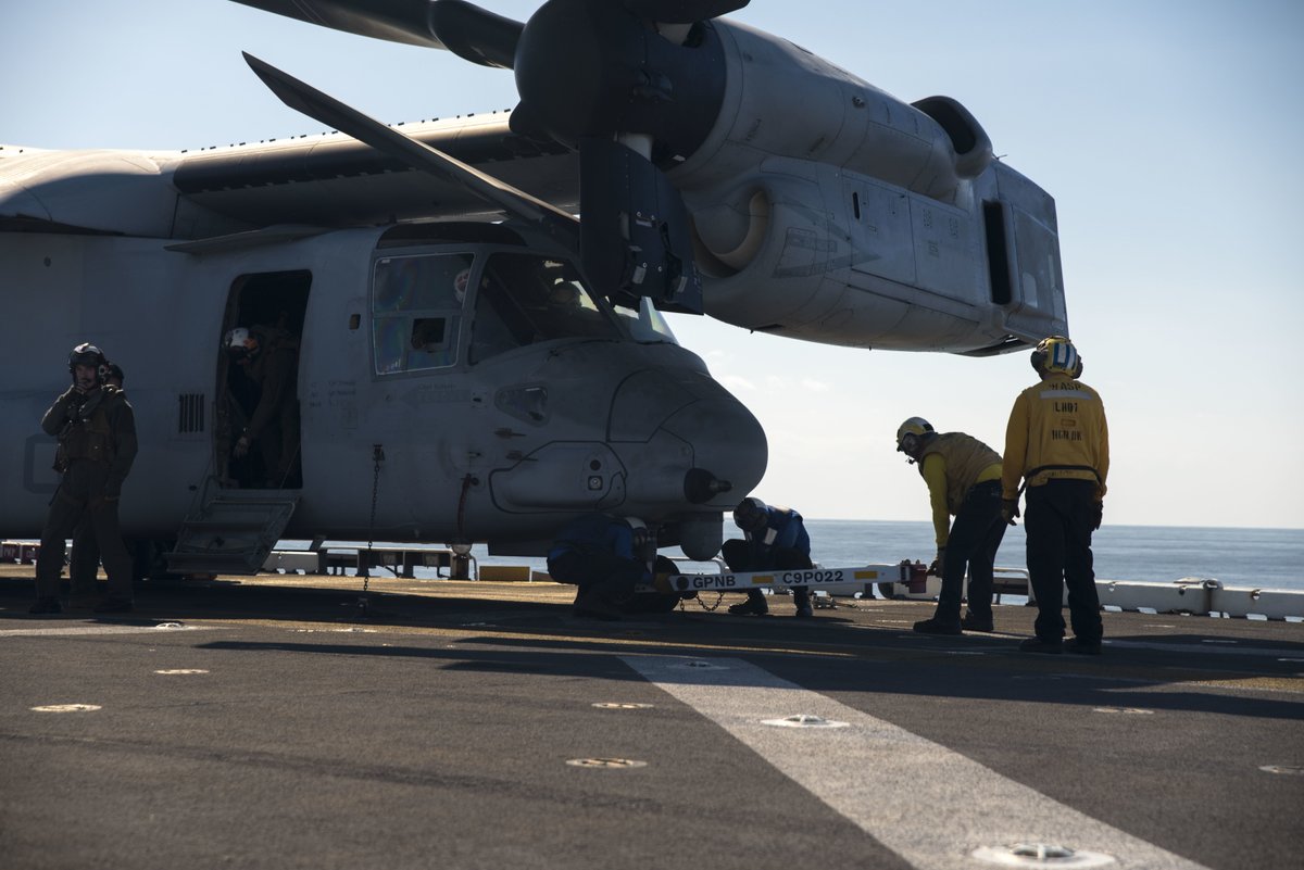The crew of the @USSWaspLHD1, embarked with @31stMEU, engages in flight ops in the East China Sea, maintaining readiness for any contingency   