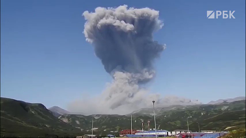 Ebeko volcano erupted at Paramushir island