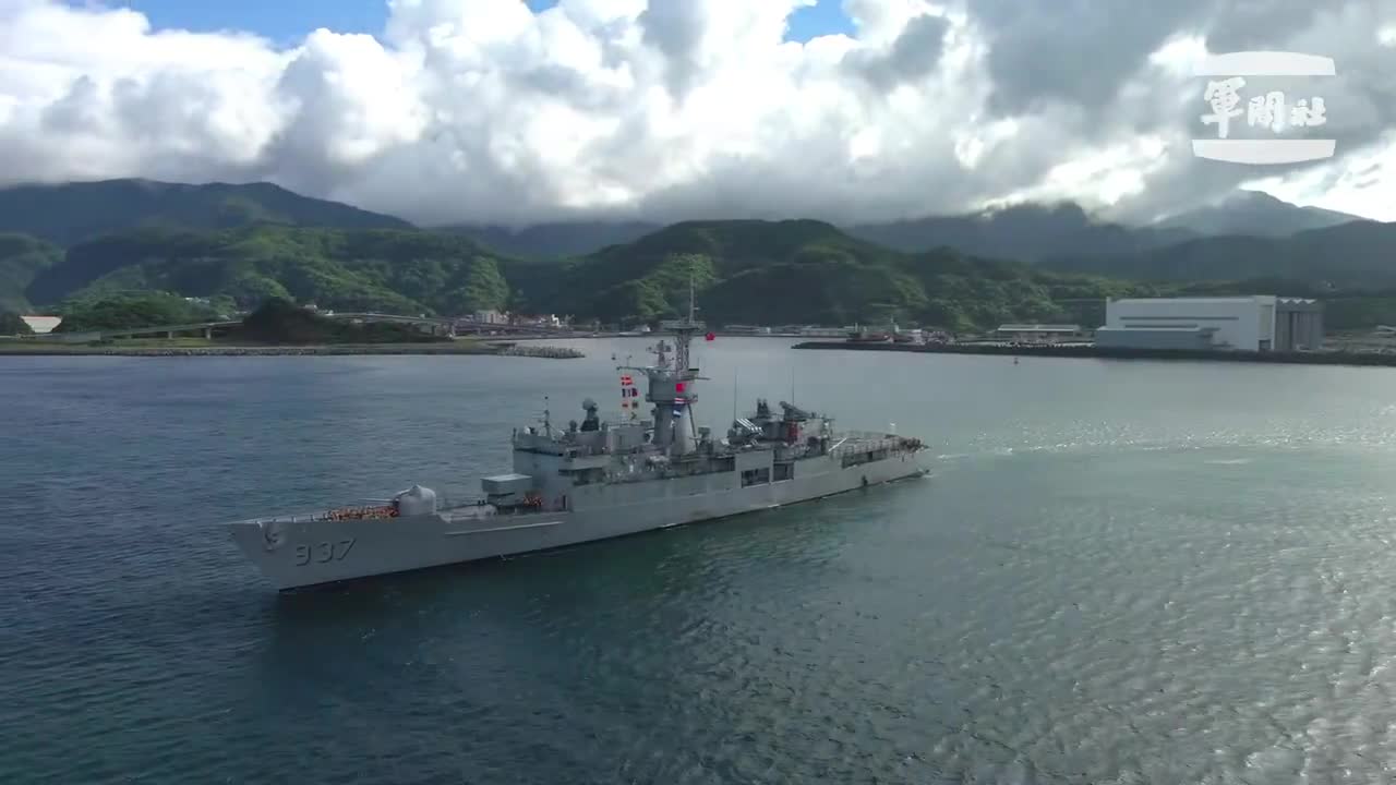 Taiwan’s largest military drill, the Han Kuang exercise has begun. They simulate how Taiwan would defend against an all out invasion from China. Day 1 began with Naval ships leaving their port at Su’ao