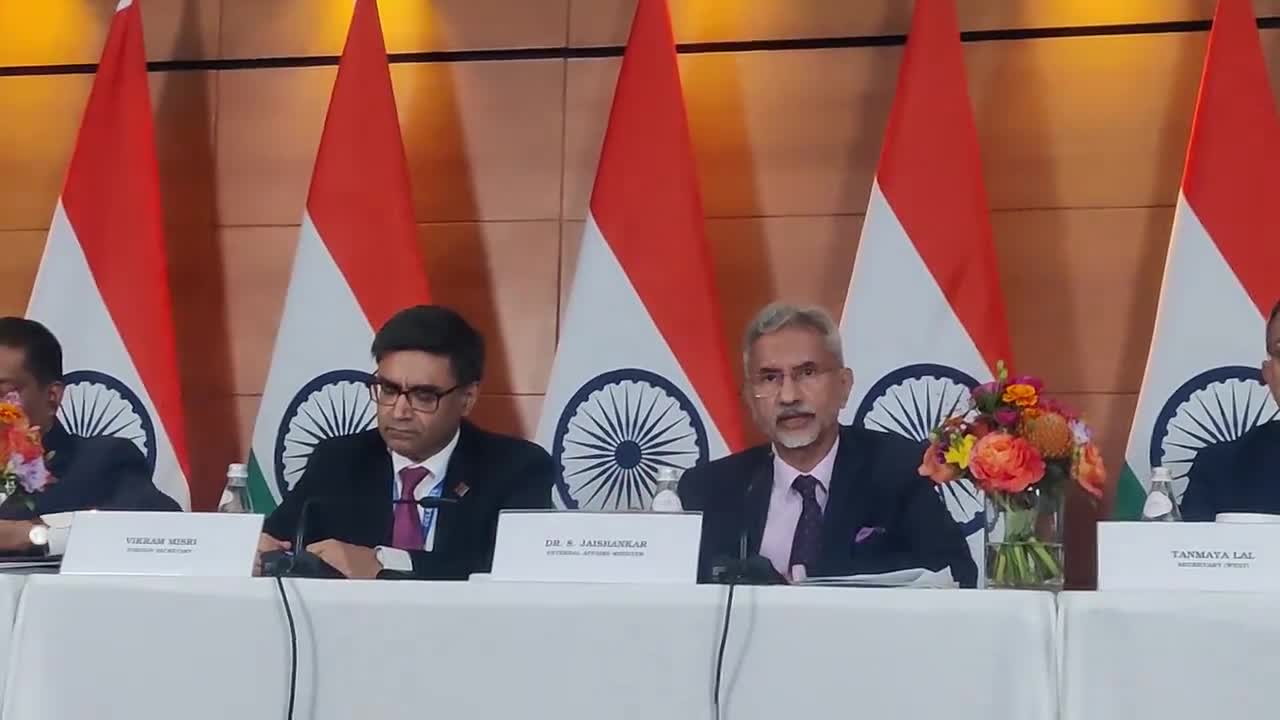 Indiens premiärminister Modi bjuder in Ukrainas president Zelenskyy att besöka Indien