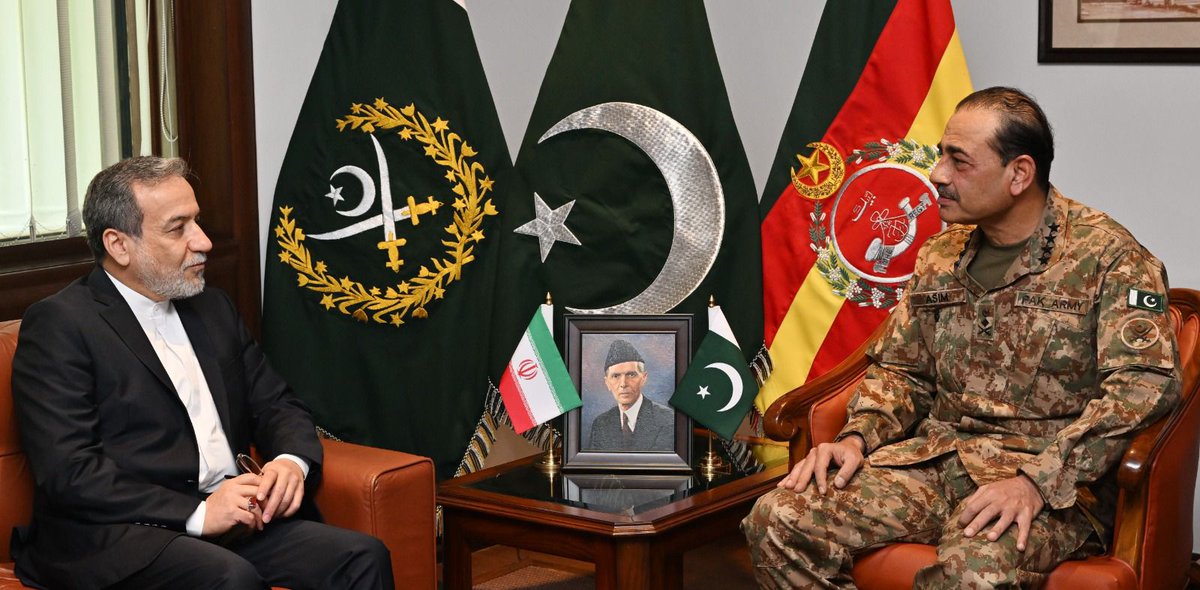 Islamabad: Minister spraw zagranicznych Iranu Araghchi spotyka się z szefem armii Pakistanu Munirem