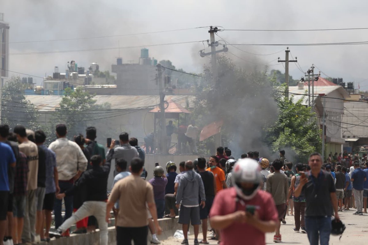 Protesters set fire to the central office of the CPN-UML in Chyasal. Photo: Nepal Photo Library