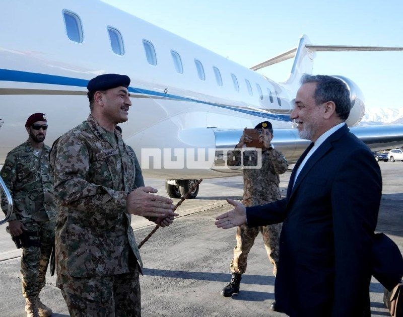 Security meeting in Tehran: Iranian Foreign Minister meets with Pakistani Army Chief Iranian Foreign Minister Abbas Araqchi received the official Pakistani delegation in Tehran today. The delegation is headed by Pakistani Army Chief Asem Munir.